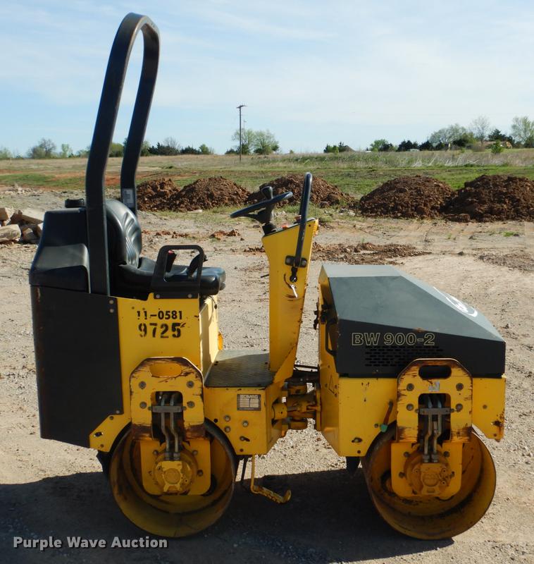 image for item DE3875 2010 Bomag BW900-2 double drum vibratory roller
