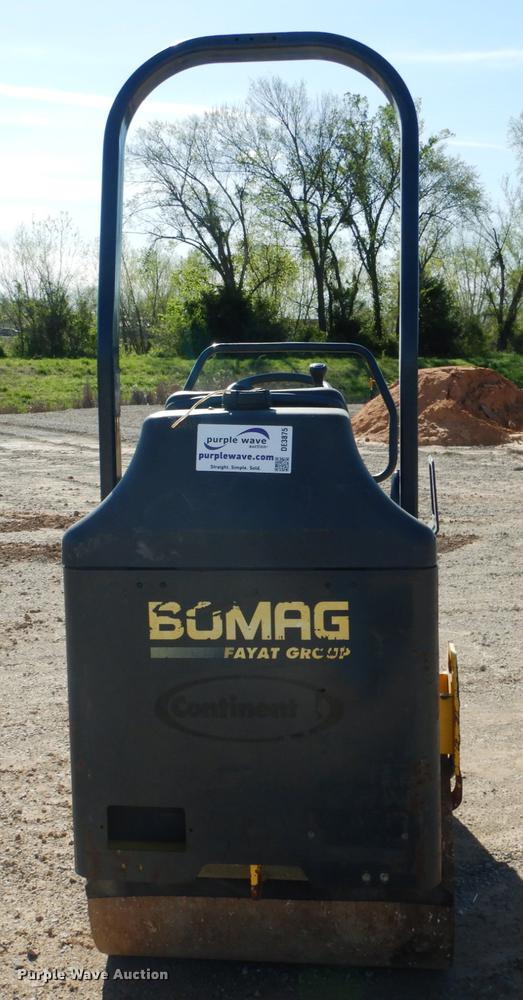 image for item DE3875 2010 Bomag BW900-2 double drum vibratory roller