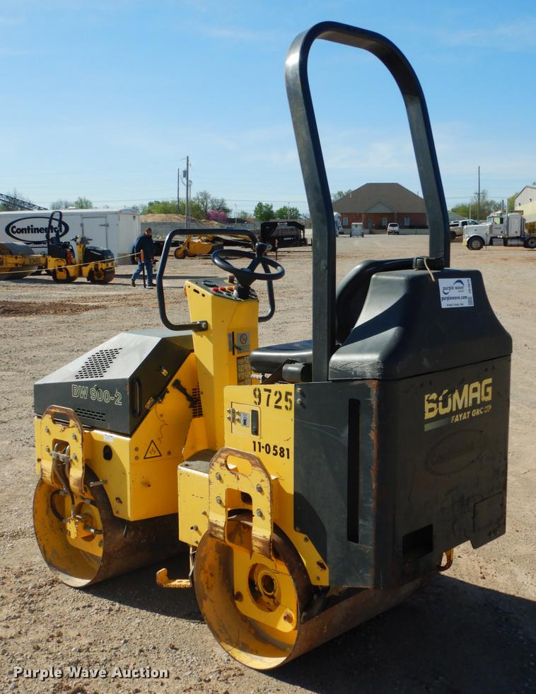 image for item DE3875 2010 Bomag BW900-2 double drum vibratory roller