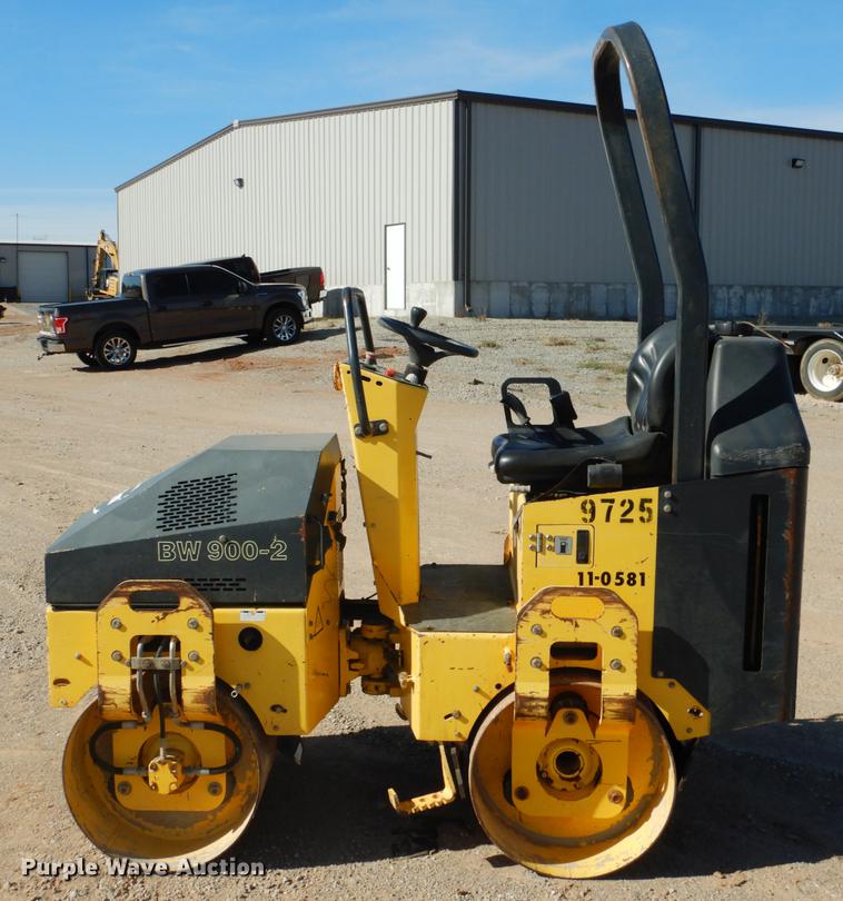 image for item DE3875 2010 Bomag BW900-2 double drum vibratory roller