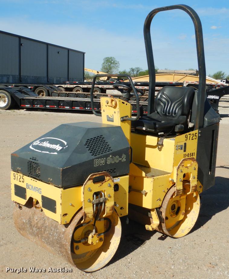 image for item DE3875 2010 Bomag BW900-2 double drum vibratory roller
