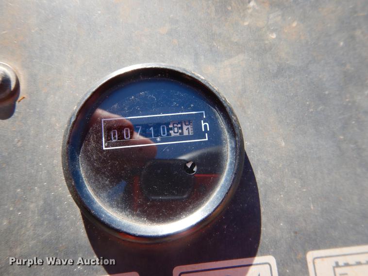 image for item DE3875 2010 Bomag BW900-2 double drum vibratory roller