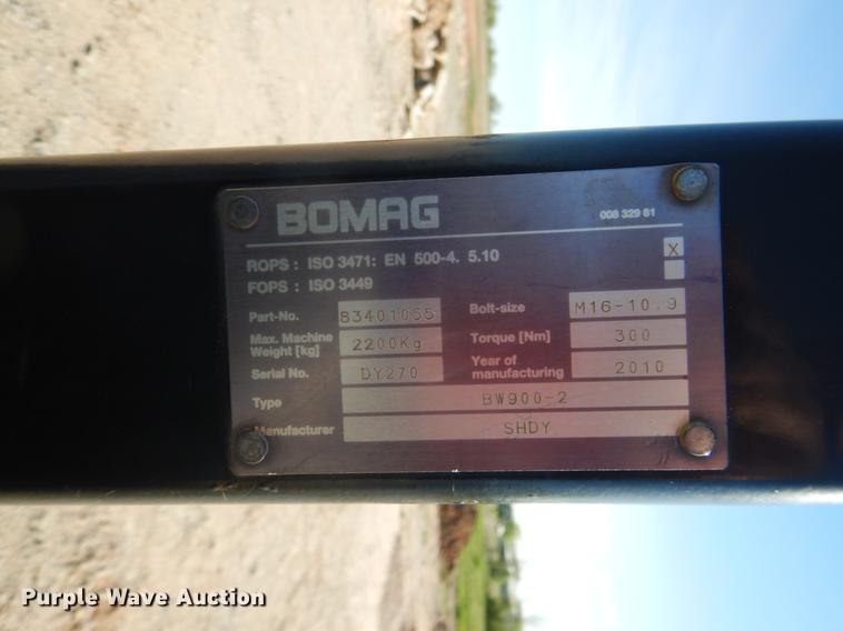 image for item DE3875 2010 Bomag BW900-2 double drum vibratory roller