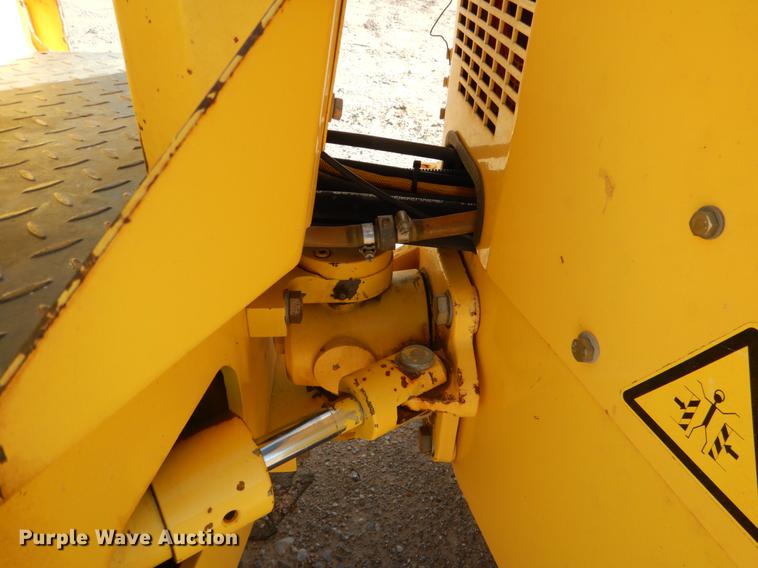 image for item DE3875 2010 Bomag BW900-2 double drum vibratory roller