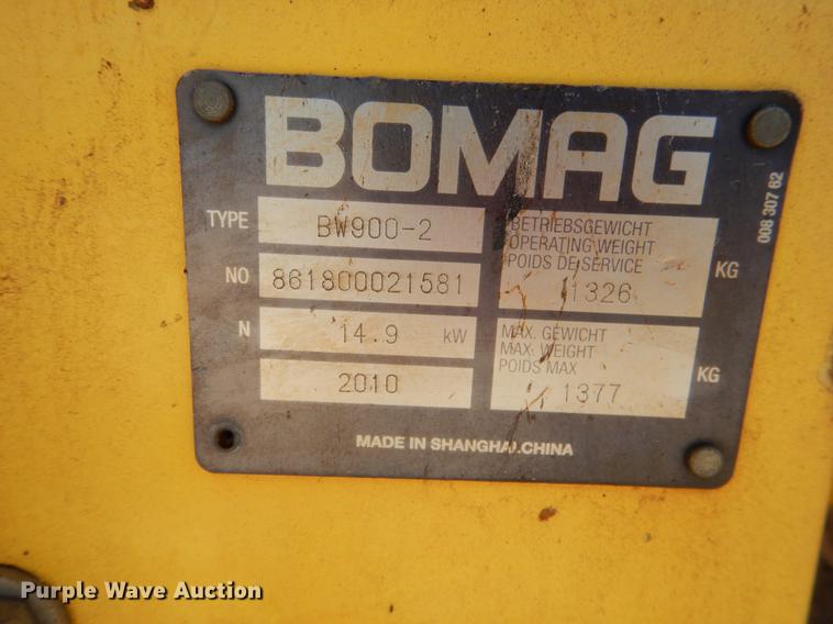 image for item DE3875 2010 Bomag BW900-2 double drum vibratory roller