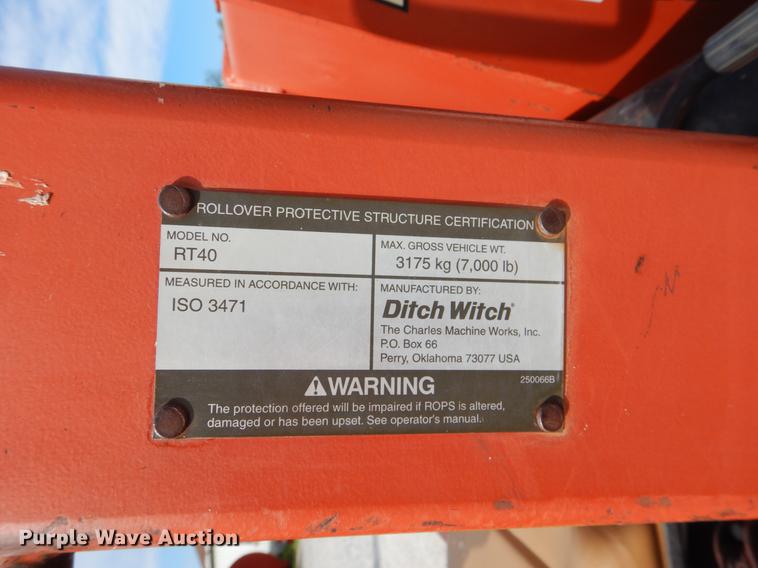 image for item DE3893 2005 Ditch Witch RT40 trencher