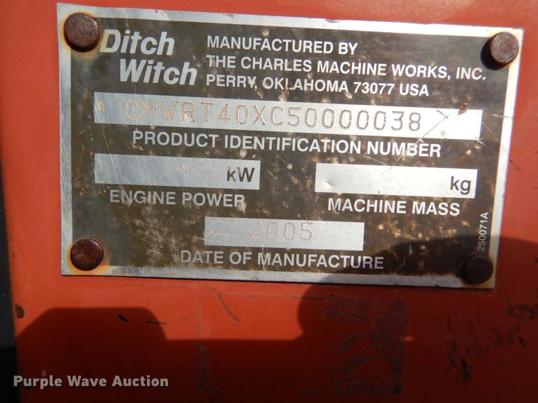 image for item DE3893 2005 Ditch Witch RT40 trencher