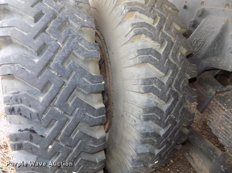 image for item DE7647 1990 Ford FT900 vacuum truck