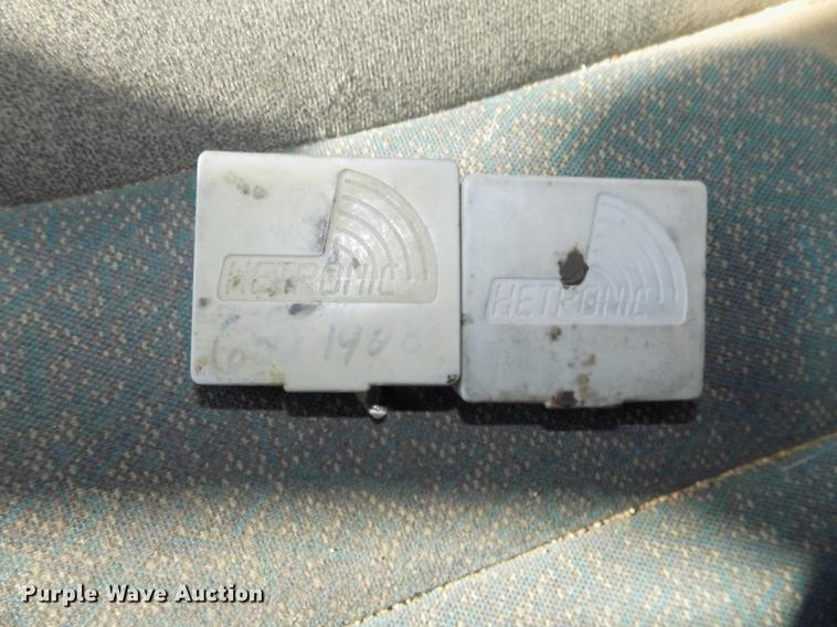 image for item DE7659 2005 International 7400 digger derrick truck