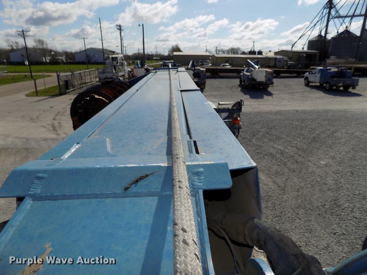 image for item DE7659 2005 International 7400 digger derrick truck