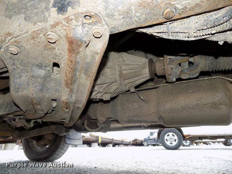 image for item DE7661 2009 Dodge Ram 5500 bucket truck