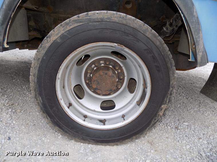 image for item DE7661 2009 Dodge Ram 5500 bucket truck