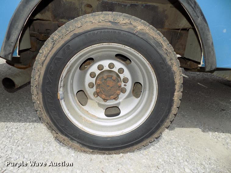 image for item DE7661 2009 Dodge Ram 5500 bucket truck