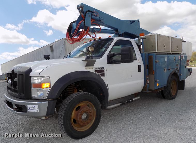 image for item DE7662 2008 Ford F550 Super Duty XL bucket truck