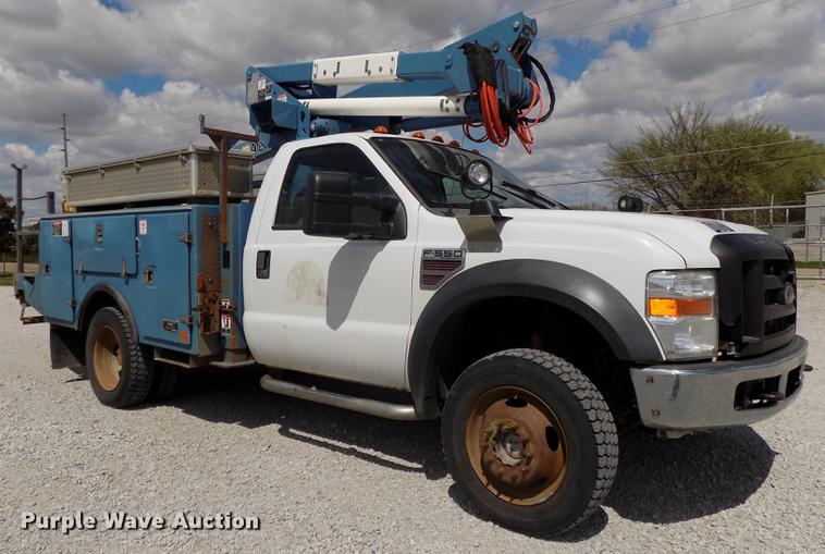 image for item DE7662 2008 Ford F550 Super Duty XL bucket truck