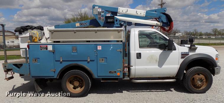 image for item DE7662 2008 Ford F550 Super Duty XL bucket truck