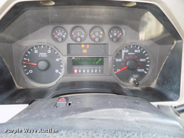 image for item DE7662 2008 Ford F550 Super Duty XL bucket truck