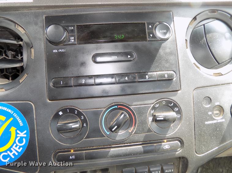 image for item DE7662 2008 Ford F550 Super Duty XL bucket truck