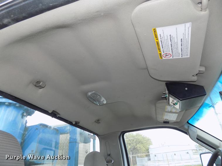 image for item DE7662 2008 Ford F550 Super Duty XL bucket truck