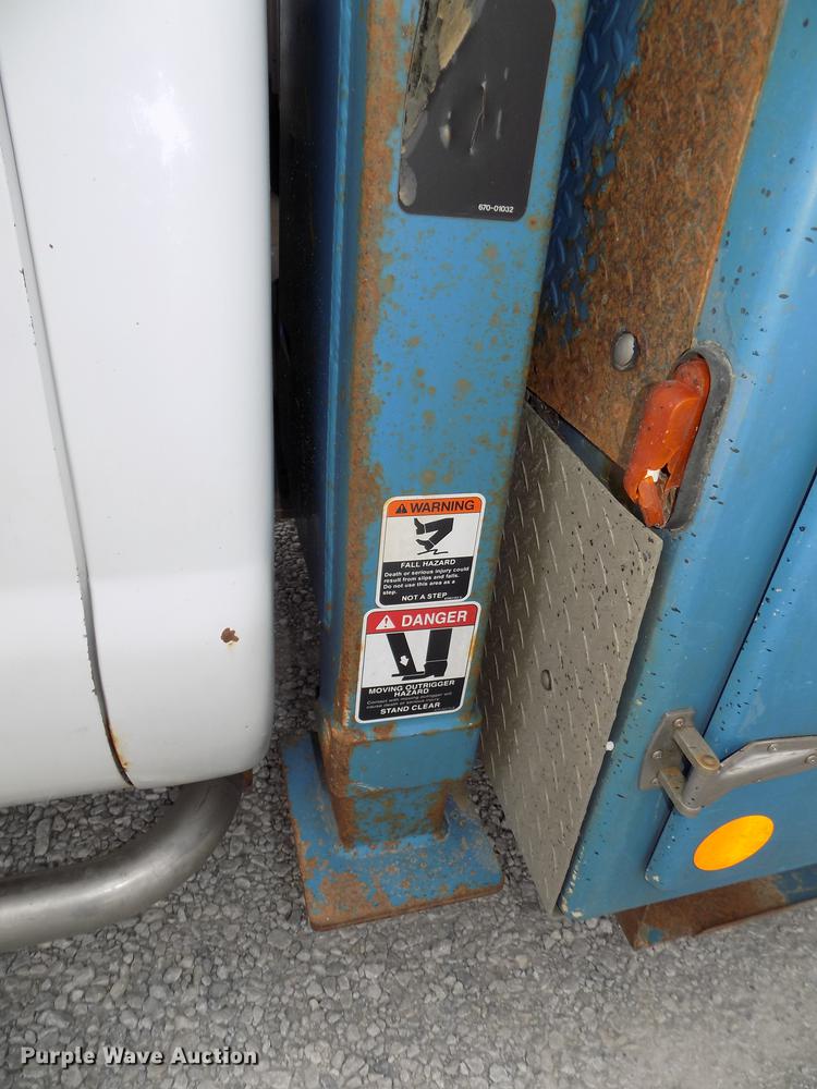 image for item DE7662 2008 Ford F550 Super Duty XL bucket truck