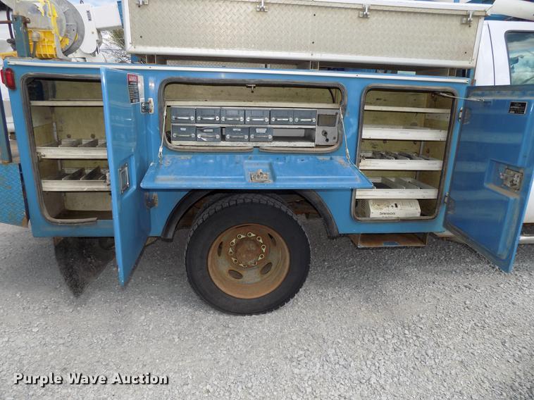 image for item DE7662 2008 Ford F550 Super Duty XL bucket truck