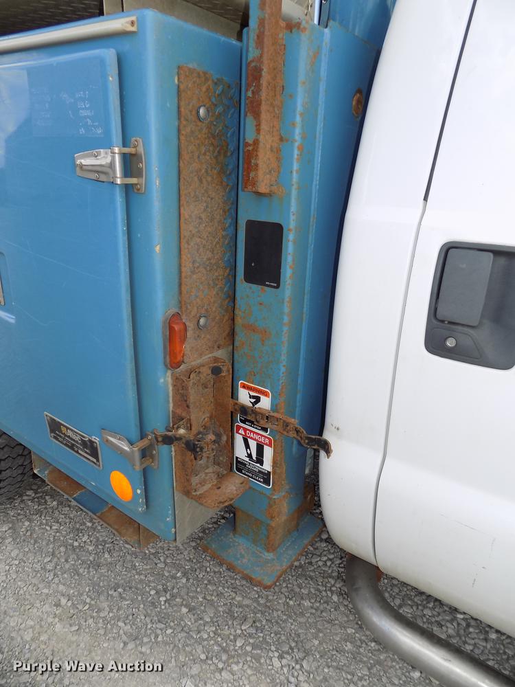 image for item DE7662 2008 Ford F550 Super Duty XL bucket truck