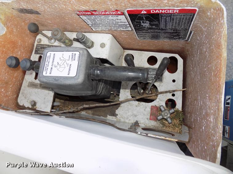 image for item DE7662 2008 Ford F550 Super Duty XL bucket truck