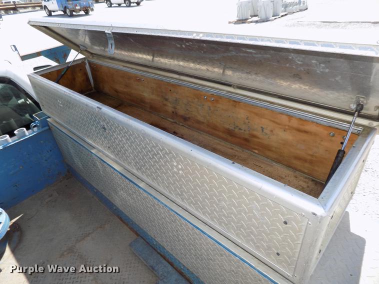 image for item DE7662 2008 Ford F550 Super Duty XL bucket truck