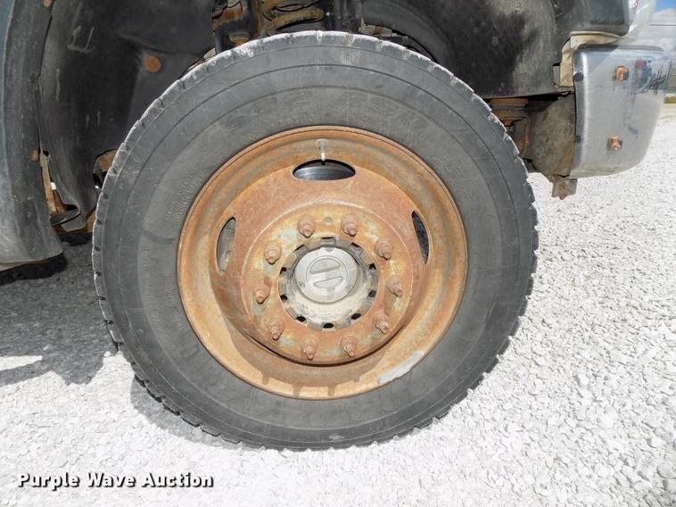 image for item DE7662 2008 Ford F550 Super Duty XL bucket truck