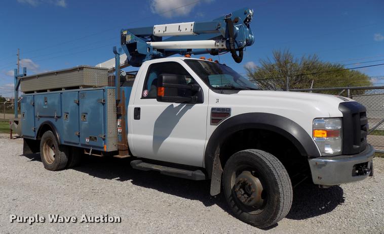 image for item DE7663 2009 Ford F550 Super Duty XL bucket truck