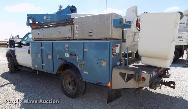 image for item DE7663 2009 Ford F550 Super Duty XL bucket truck