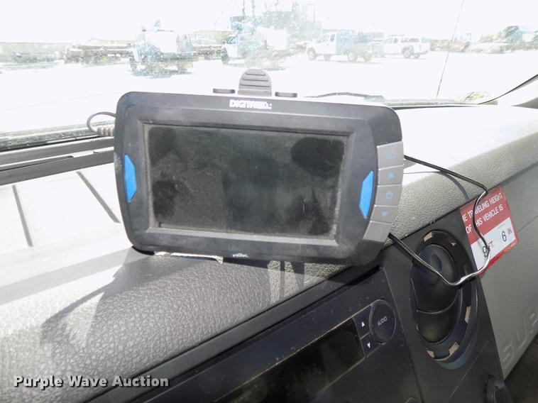 image for item DE7663 2009 Ford F550 Super Duty XL bucket truck