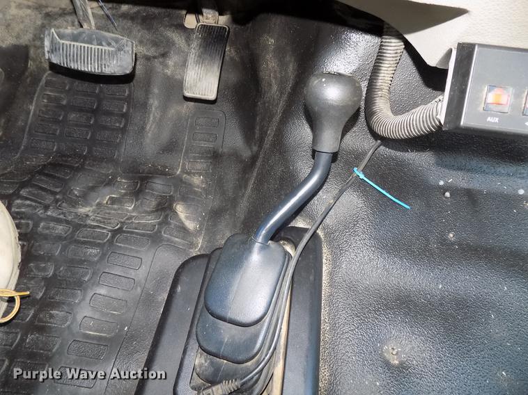 image for item DE7663 2009 Ford F550 Super Duty XL bucket truck