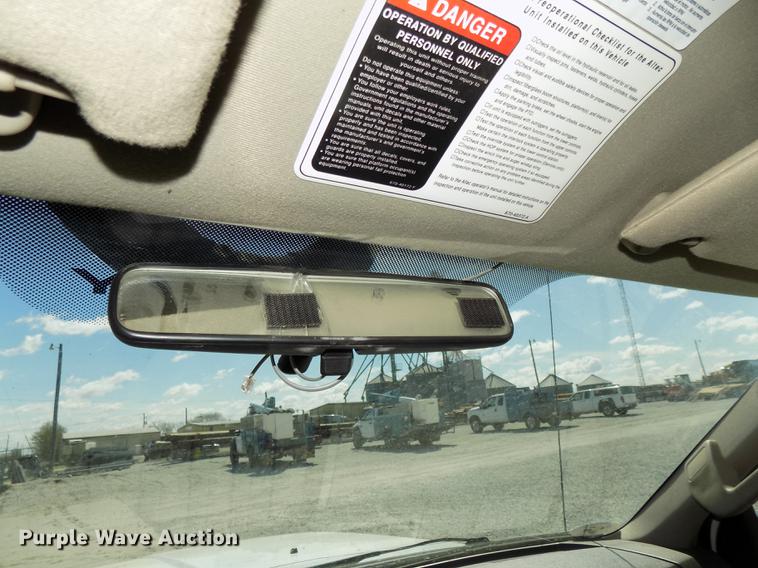 image for item DE7663 2009 Ford F550 Super Duty XL bucket truck