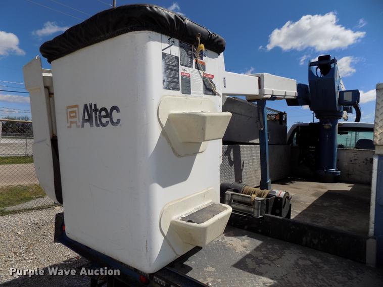 image for item DE7663 2009 Ford F550 Super Duty XL bucket truck