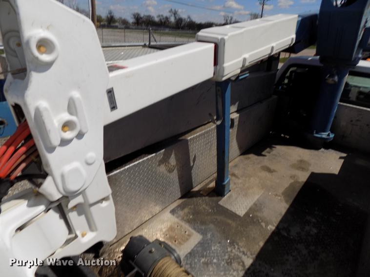 image for item DE7663 2009 Ford F550 Super Duty XL bucket truck