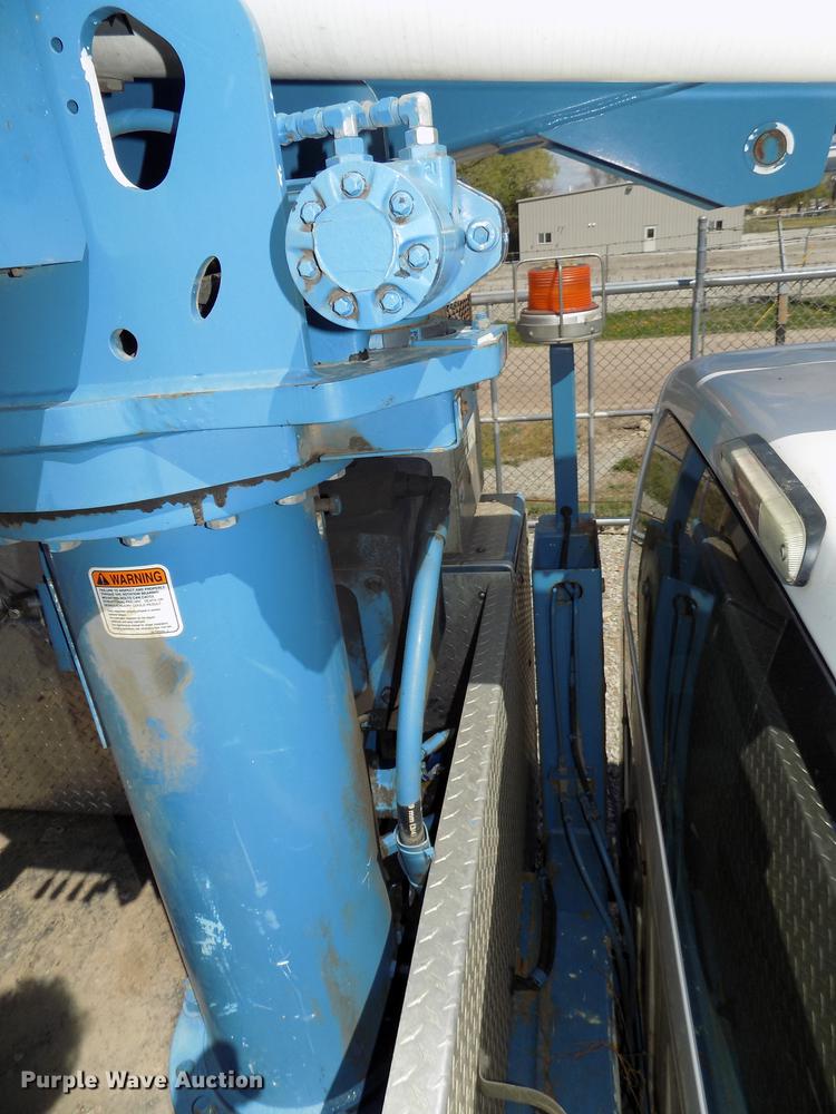 image for item DE7663 2009 Ford F550 Super Duty XL bucket truck