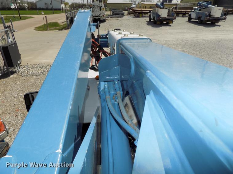 image for item DE7663 2009 Ford F550 Super Duty XL bucket truck