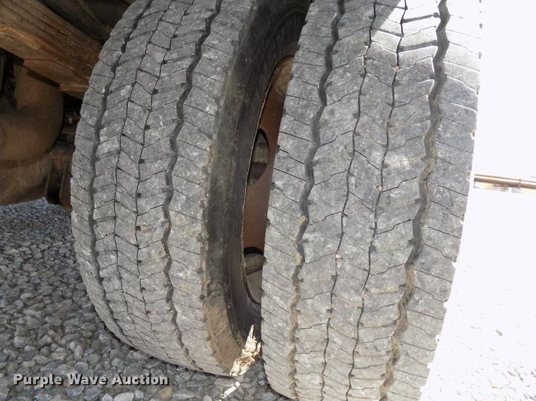 image for item DE7663 2009 Ford F550 Super Duty XL bucket truck