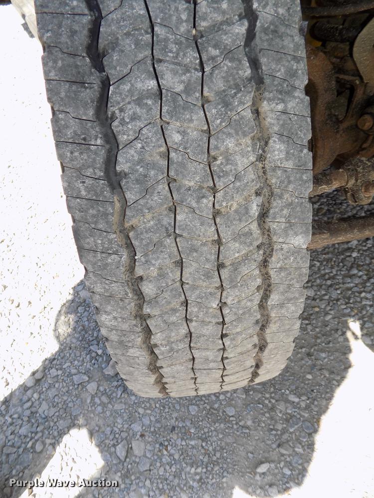 image for item DE7663 2009 Ford F550 Super Duty XL bucket truck