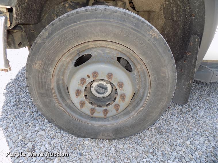 image for item DE7663 2009 Ford F550 Super Duty XL bucket truck