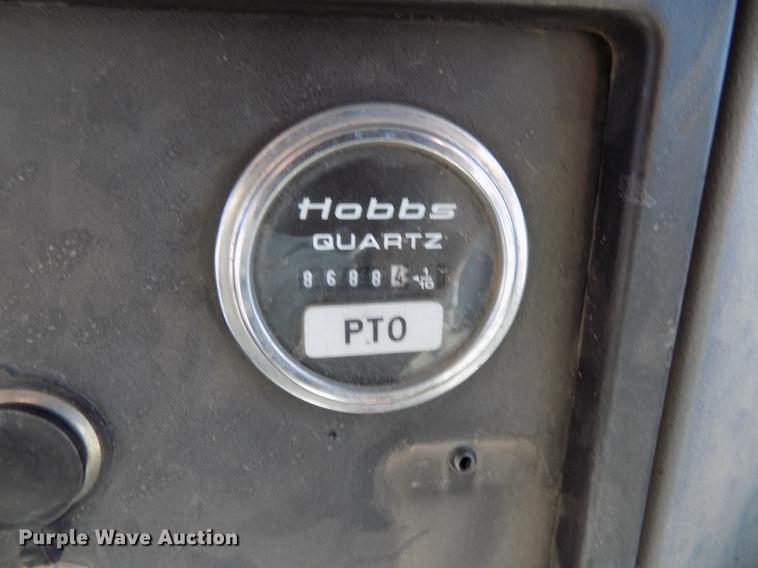 image for item DE7664 2003 International 7400 digger derrick truck