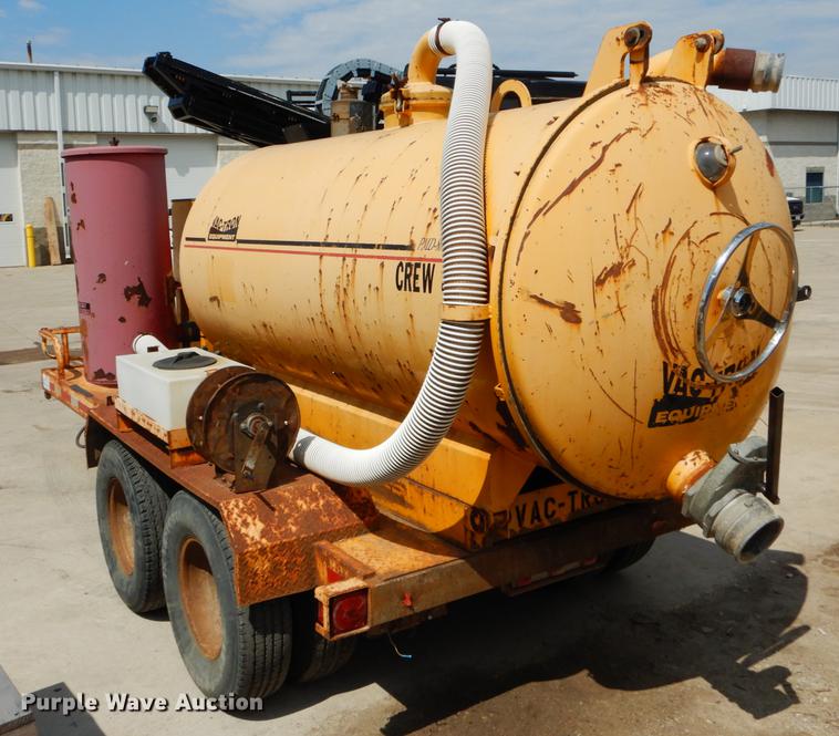 image for item DE8310 2000 Vac-tron PMD800GT vacuum excavator