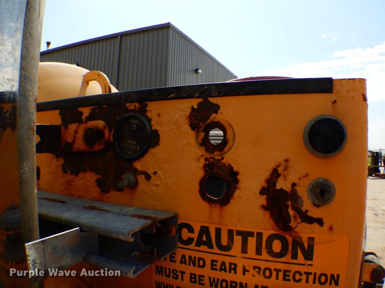 image for item DE8310 2000 Vac-tron PMD800GT vacuum excavator