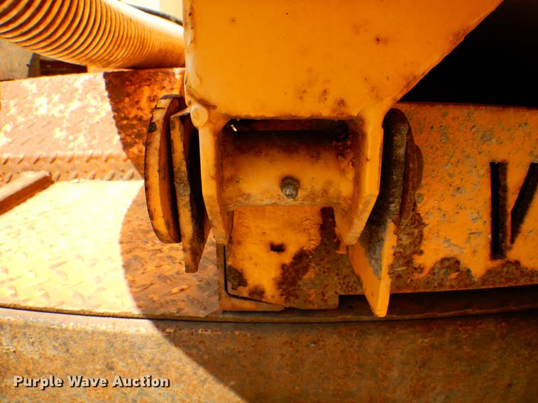 image for item DE8310 2000 Vac-tron PMD800GT vacuum excavator