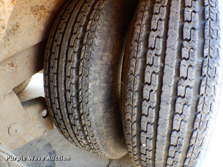 image for item DE8310 2000 Vac-tron PMD800GT vacuum excavator