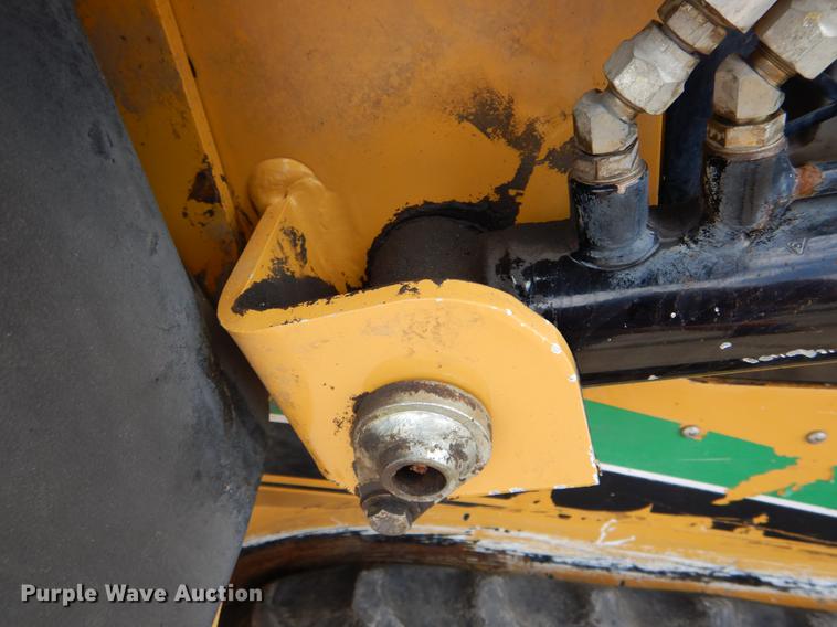 image for item DE8311 2007 Vermeer S600TX compact utility loader