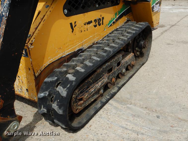 image for item DE8311 2007 Vermeer S600TX compact utility loader