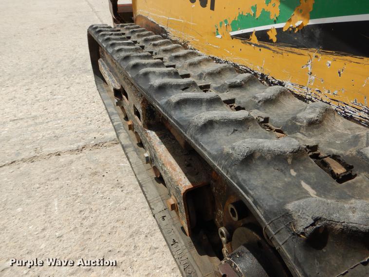 image for item DE8311 2007 Vermeer S600TX compact utility loader