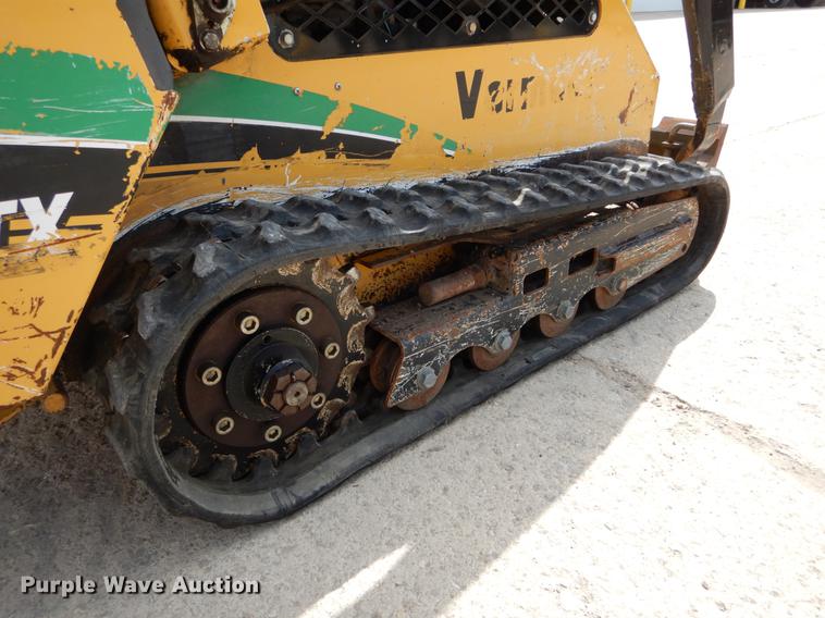 image for item DE8311 2007 Vermeer S600TX compact utility loader